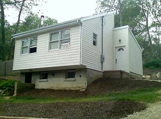 116 Hallock Landing Rd, Rocky Point, NY 11778