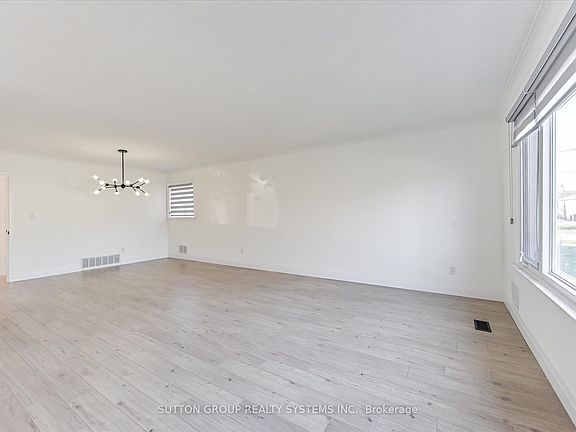 2nd image of 4 Cranston Rd