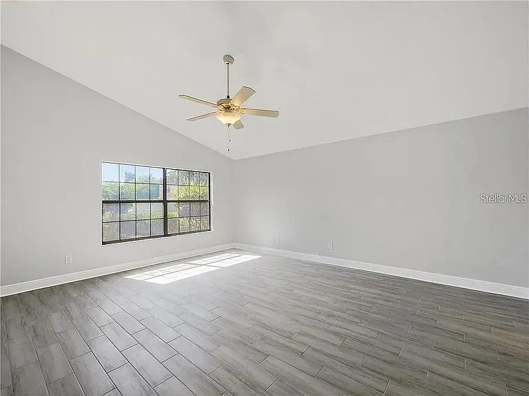 1463 E Brookshire Ct — Photo 14
