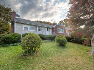 515 Anton St, Bridgeport, CT 06606