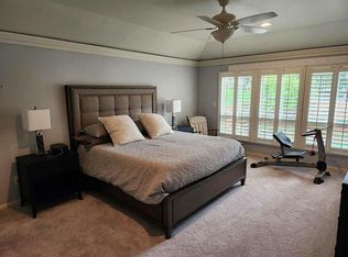 12808 Cambridge Rd, Leawood, KS 66209