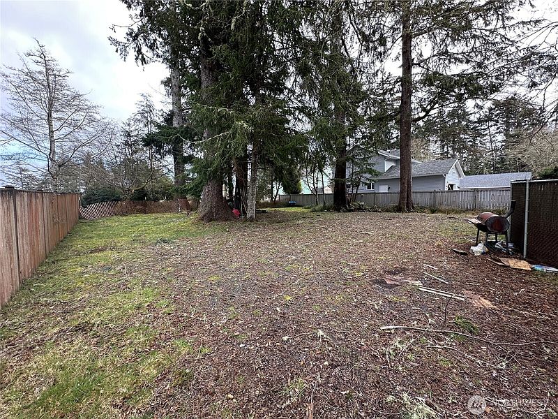 2nd image of 168 Duck Lake Ln SE