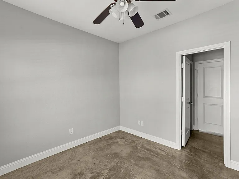 2806 Gordon Ave — Photo 20