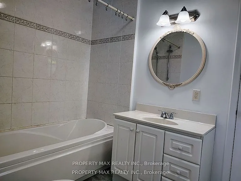 5363 Davis Dr — Photo 11