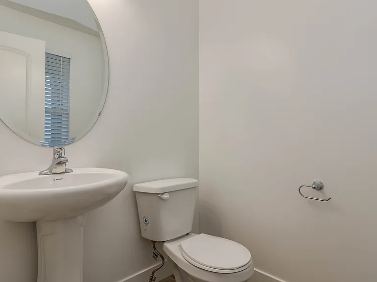 117 N Lasalle Dr — Photo 18