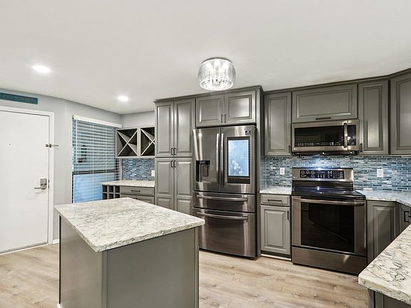 5th image of 105 Caribe Vista Way