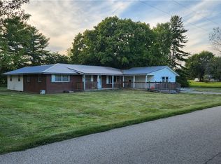 460 Decker Springs Rd, Charleston, IL 61920