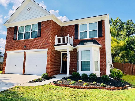 3rd image of 700 Purslane Way
