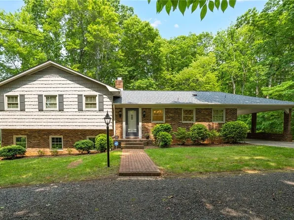 2665 Kecoughtan Rd, Pfafftown, NC 27040