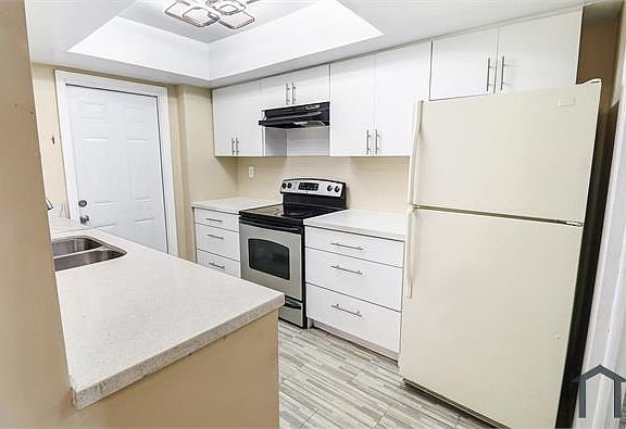2nd image of 6200 Highland Ct