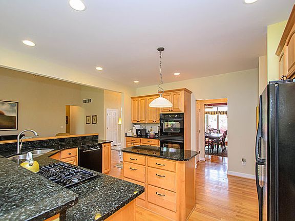 5th image of 8590 Cedar Hills Dr