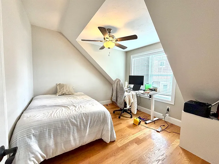 9 Park St #4 — Photo 12