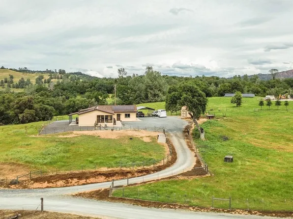 9955 Bell Mooney Rd, Jamestown, CA 95327