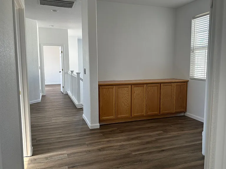2230 Gibralter Ln — Photo 13