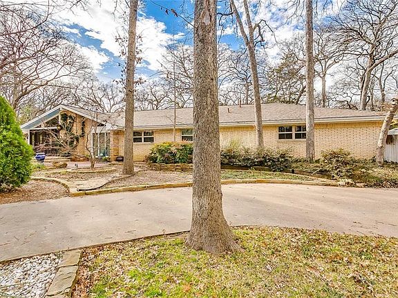 4th image of 1106 Penoak Ct