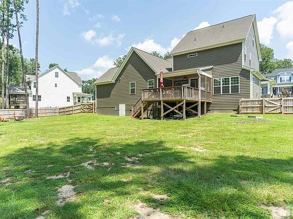 3rd image of 377 Rockport Dr