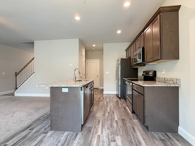 207 Sage Blvd — Photo 10