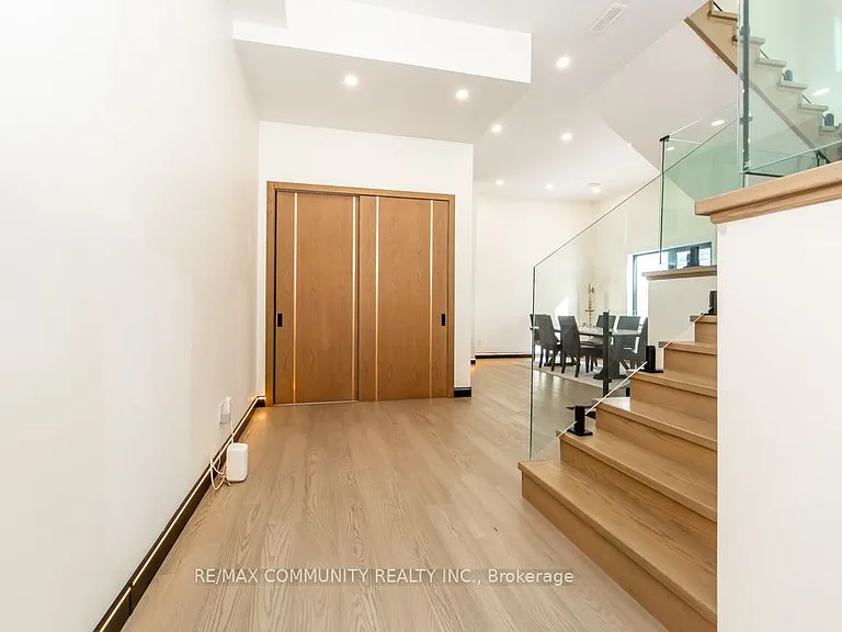 475 Wilson Rd N — Photo 7