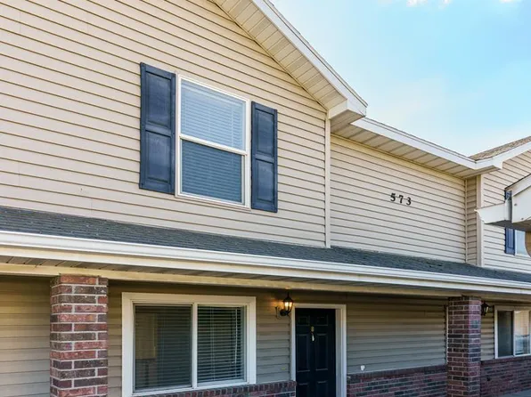 573 Raven Way APT B, Chubbuck, ID 83202