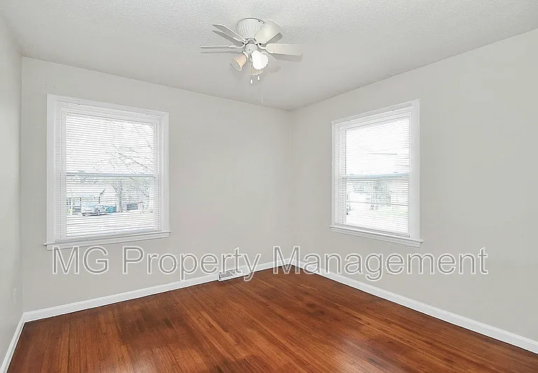243 Eden Cir — Photo 21