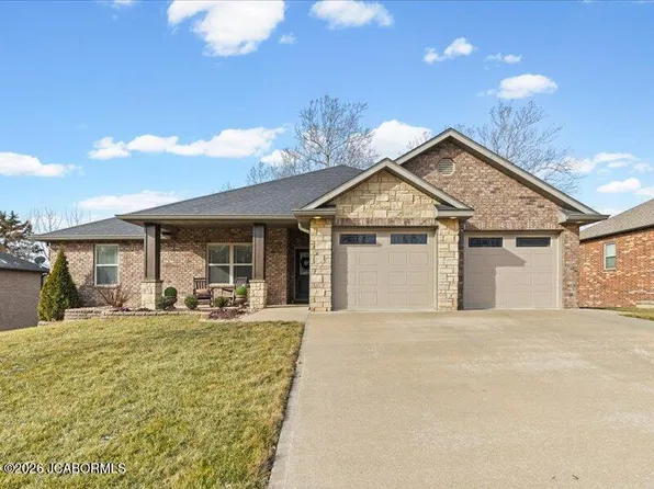 1402 Pleasant Valley Dr, Jefferson City, MO 65109