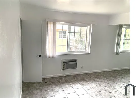 6240 Martin Luther King Jr Blvd #8 — Photo 10