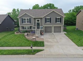 1218 NE 119th Ter, Kansas City, MO 64155