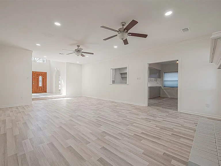 1015 Sugar Lakes Dr — Photo 8