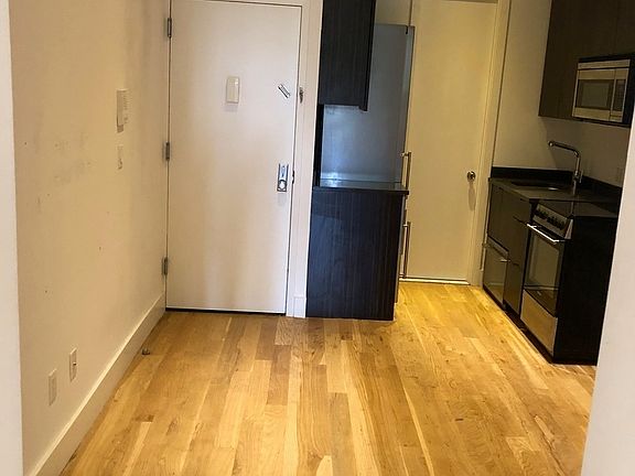 4th image of 219 Mott St #3F