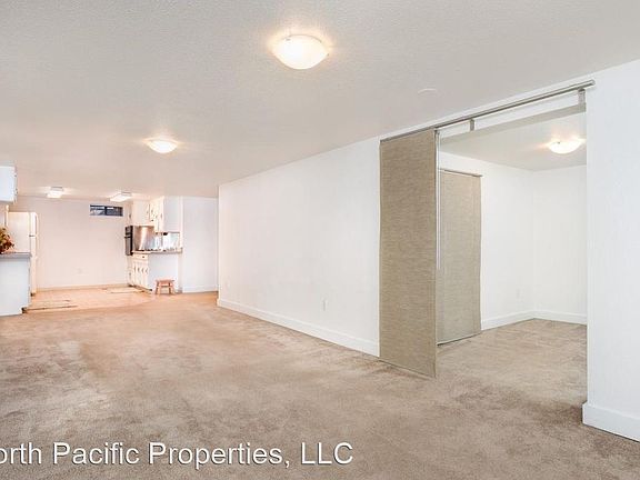 4th image of 2636 NW 63rd St #B