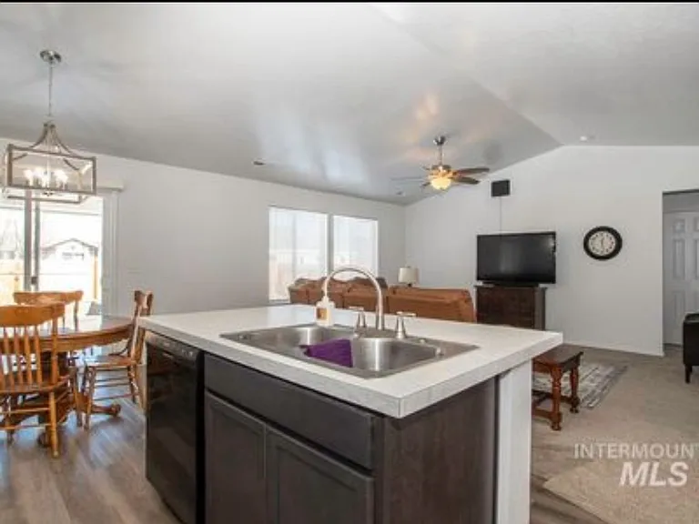 12818 Marna St — Photo 13