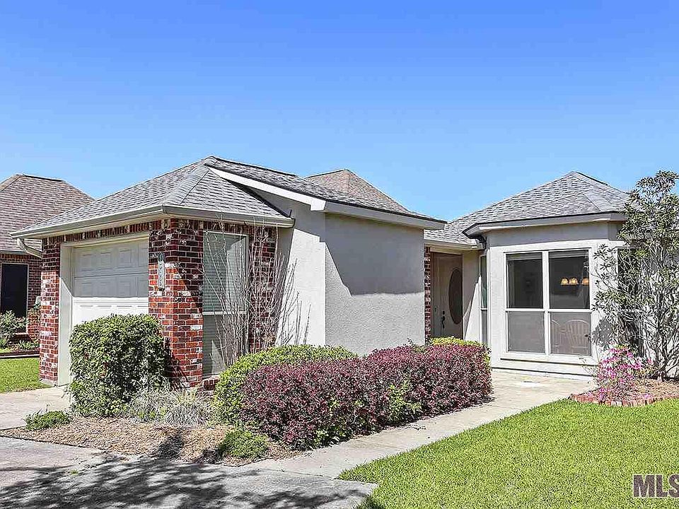 1st image of 5395 Courtyard Dr