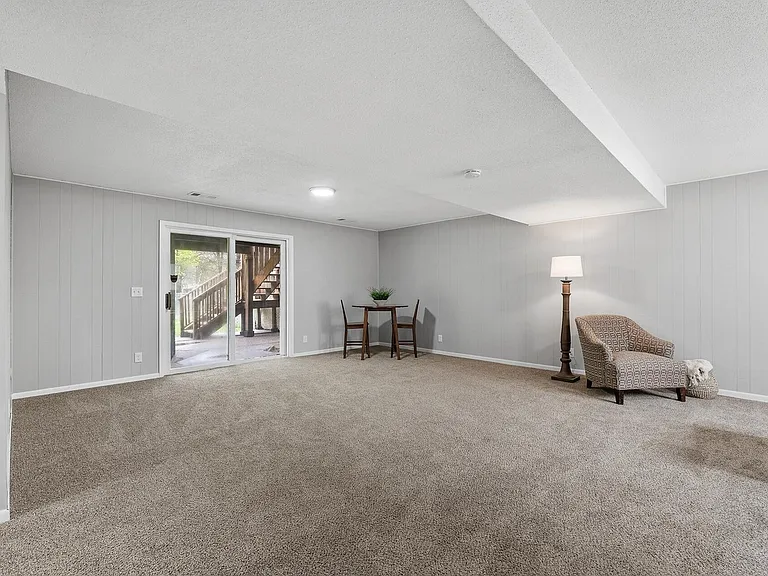 5801 Covington Ter — Photo 14