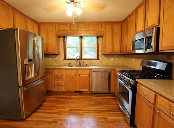 4th image of 114 Saddlehorn Ct
