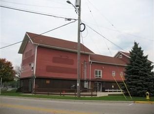 104 Janesville Ave, Fort Atkinson, WI 53538