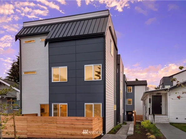 915 N 103rd St #B, Seattle, WA 98133