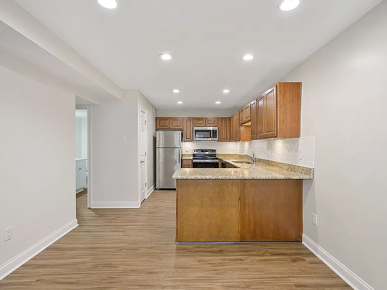 Harpers Point Apartments* — Photo 92