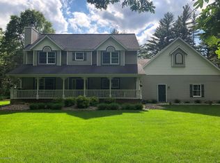 1439 Timber Trail Dr, Whitehall, MI 49461
