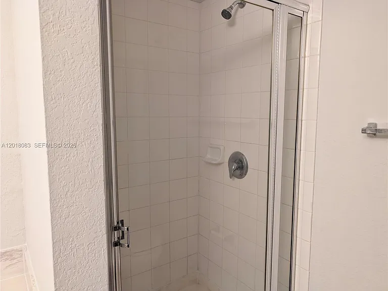 6009 SW 19th St #6009 — Photo 14