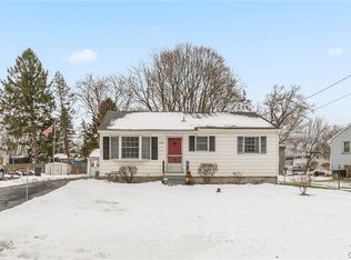 5840 Reis Dr, Cicero, NY 13039