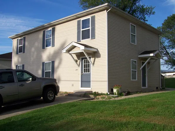 216 N Water St, Brownstown, IN 47220
