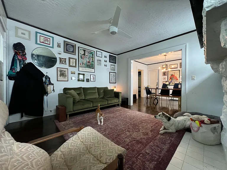 4331 Holly St — Photo 2
