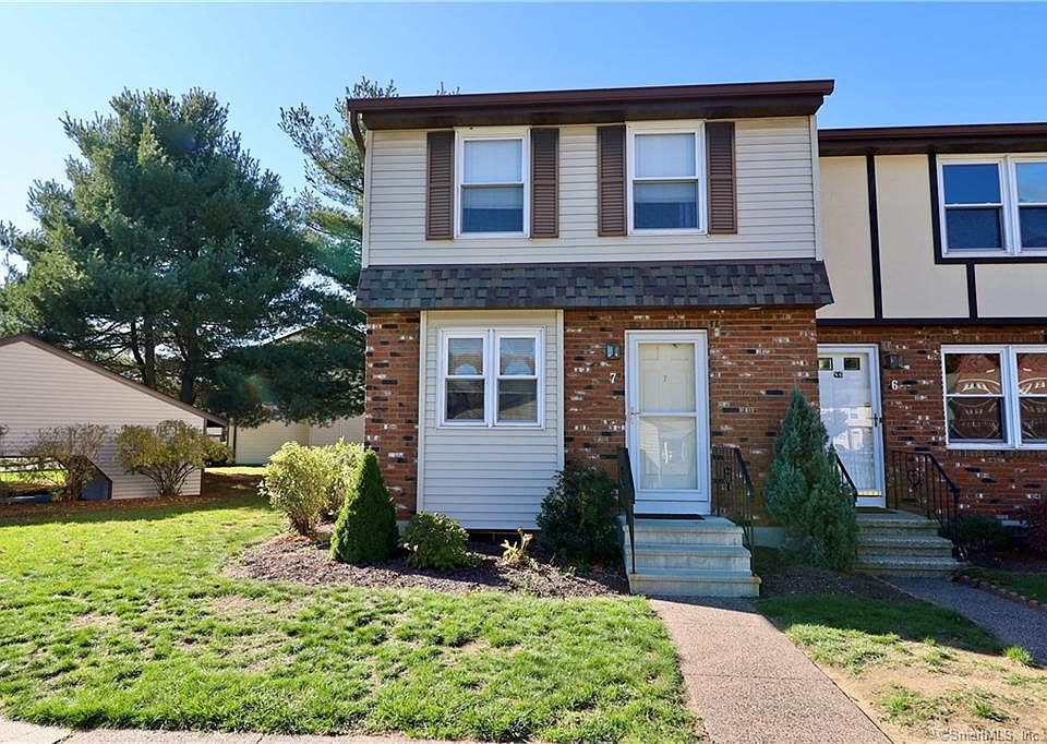 1st image of 7 Saint Marc Cir #N