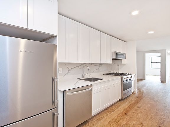 4th image of 176 1st Ave #6