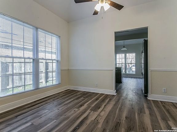5th image of 4610 ACACIA WOODS