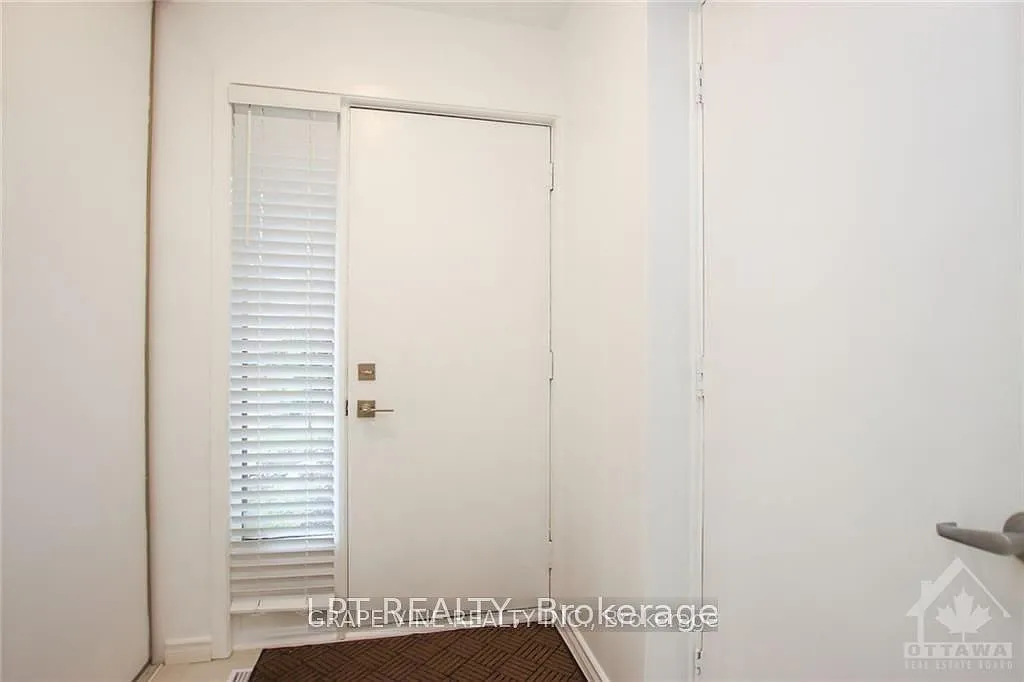 3 bed, $2,800 — Photo 2