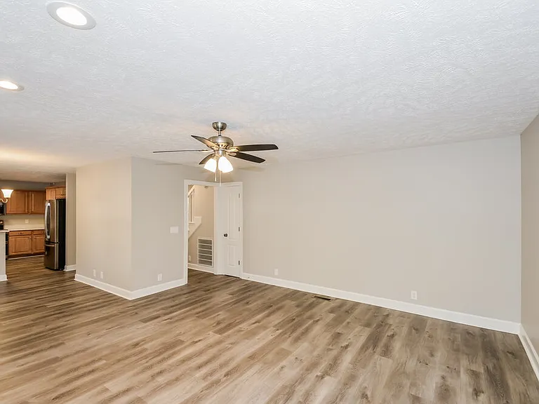 2523 Claymore Run — Photo 7