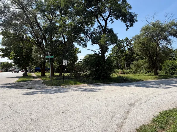 1114 W 25th Ave, Gary, IN 46407