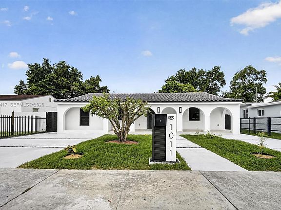 4th image of 1011 NW 30th Ct #2