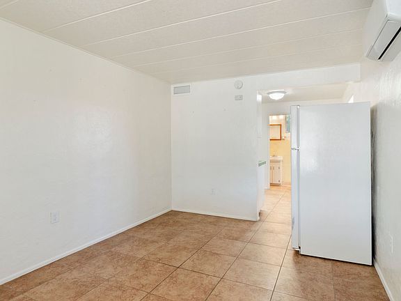 2nd image of 3225 E Patricia St #2